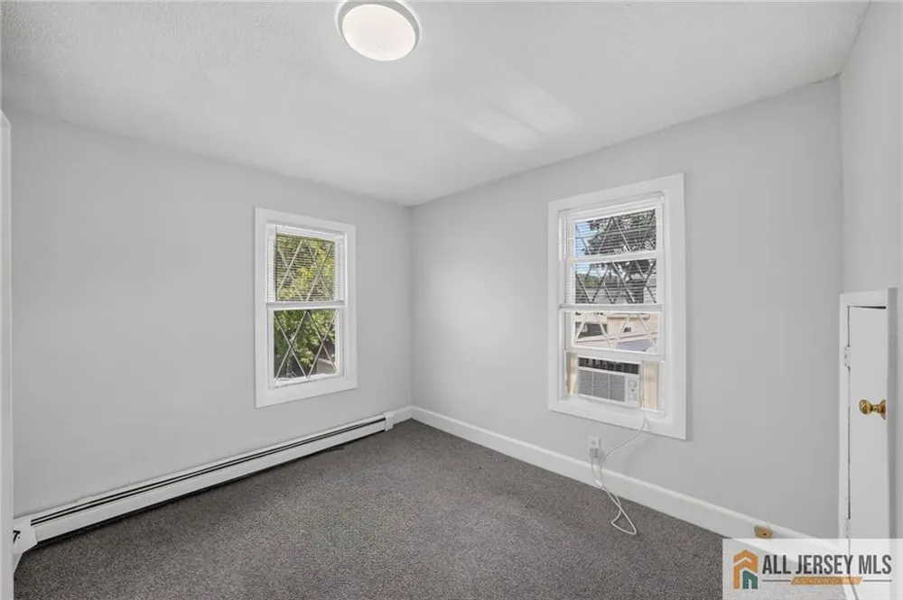 125 White Horse Avenue Hamilton, NJ 08610