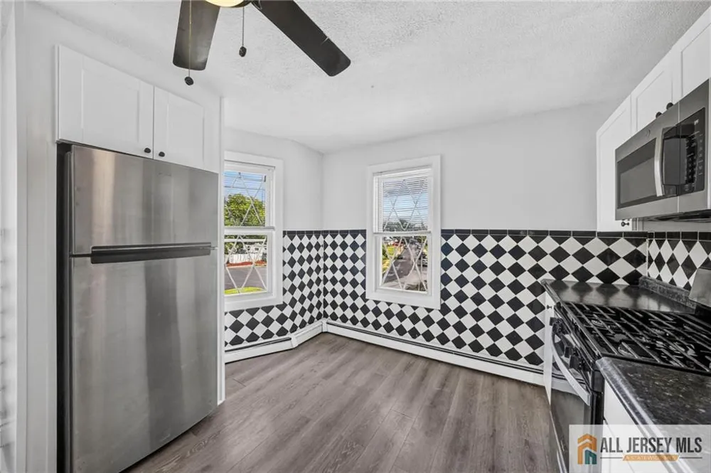 125 White Horse Avenue Hamilton, NJ 08610
