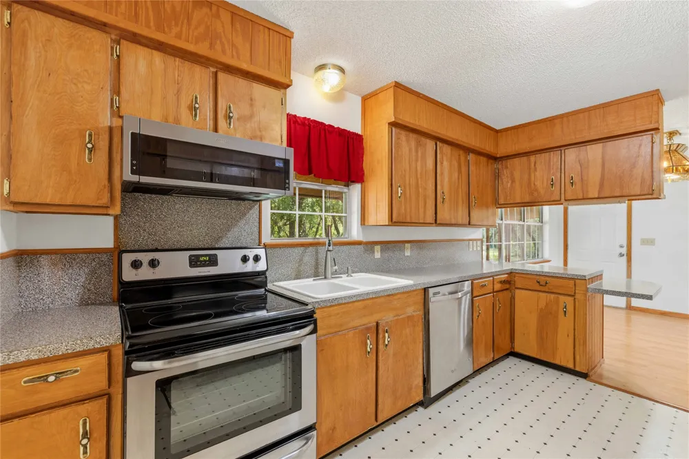 6070 Fm 3021 Brownwood, TX 76801