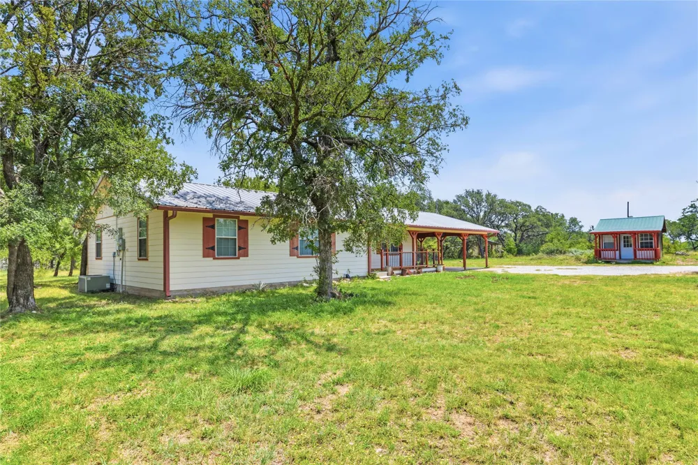 6070 Fm 3021 Brownwood, TX 76801