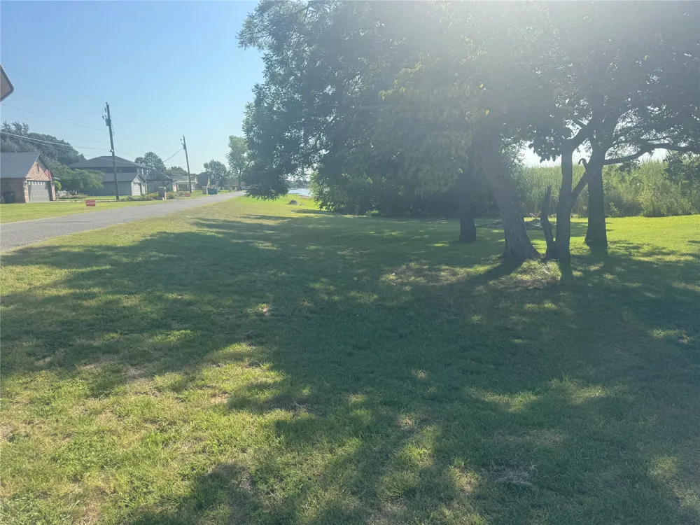 4389 Davis Road Granbury, TX 76049