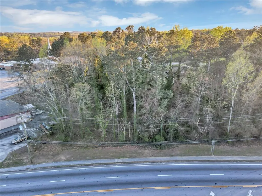1587 Veterans Memorial Highway SW Mableton, GA 30126