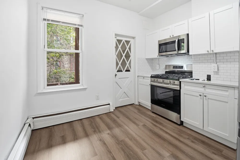 154 WEST 29TH ST Bayonne, NJ 07002