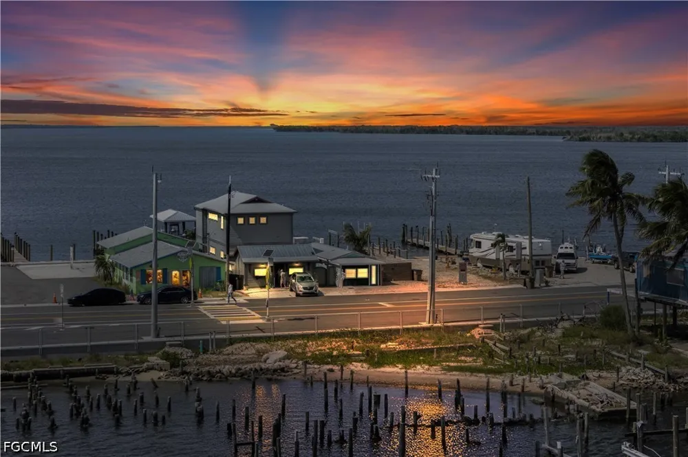 Pine Island Road NW Matlacha, FL 33993