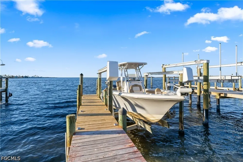 Pine Island Road NW Matlacha, FL 33993