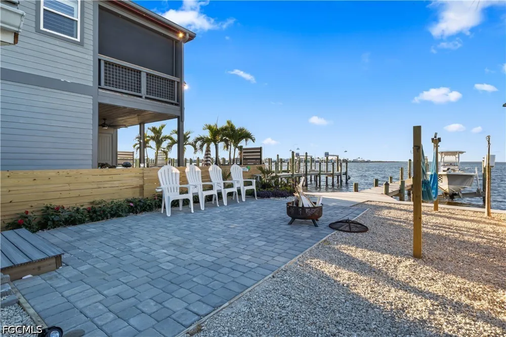 Pine Island Road NW Matlacha, FL 33993