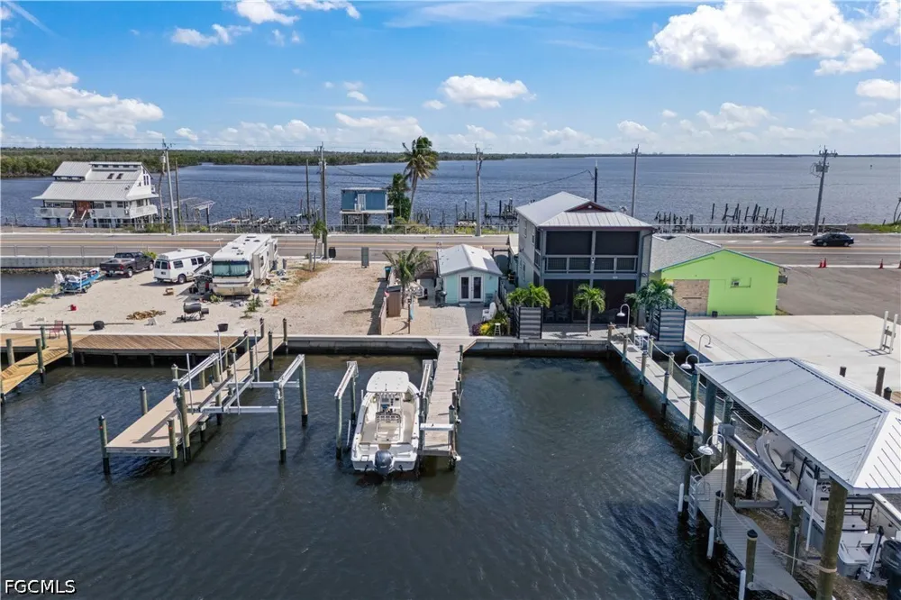 Pine Island Road NW Matlacha, FL 33993