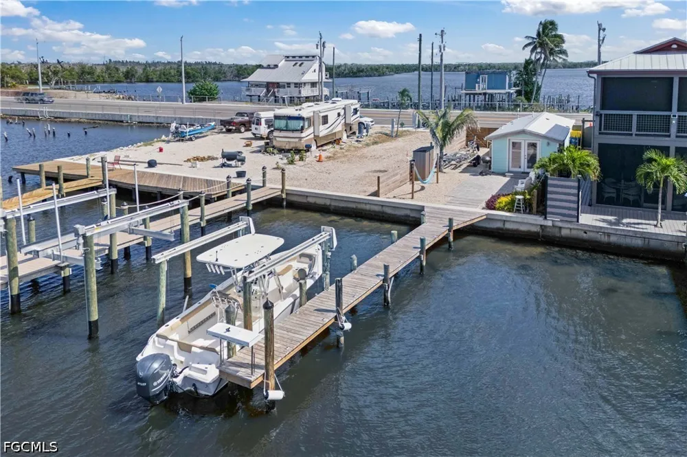 Pine Island Road NW Matlacha, FL 33993