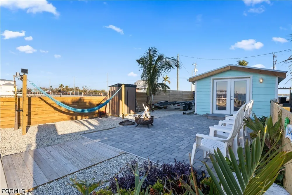 Pine Island Road NW Matlacha, FL 33993