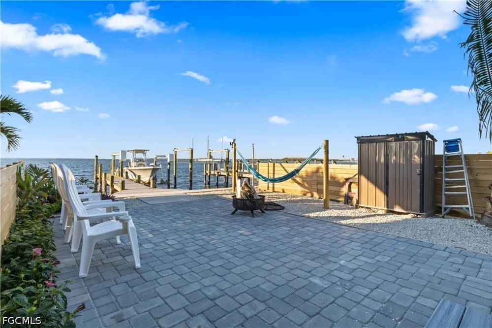 Pine Island Road NW Matlacha, FL 33993