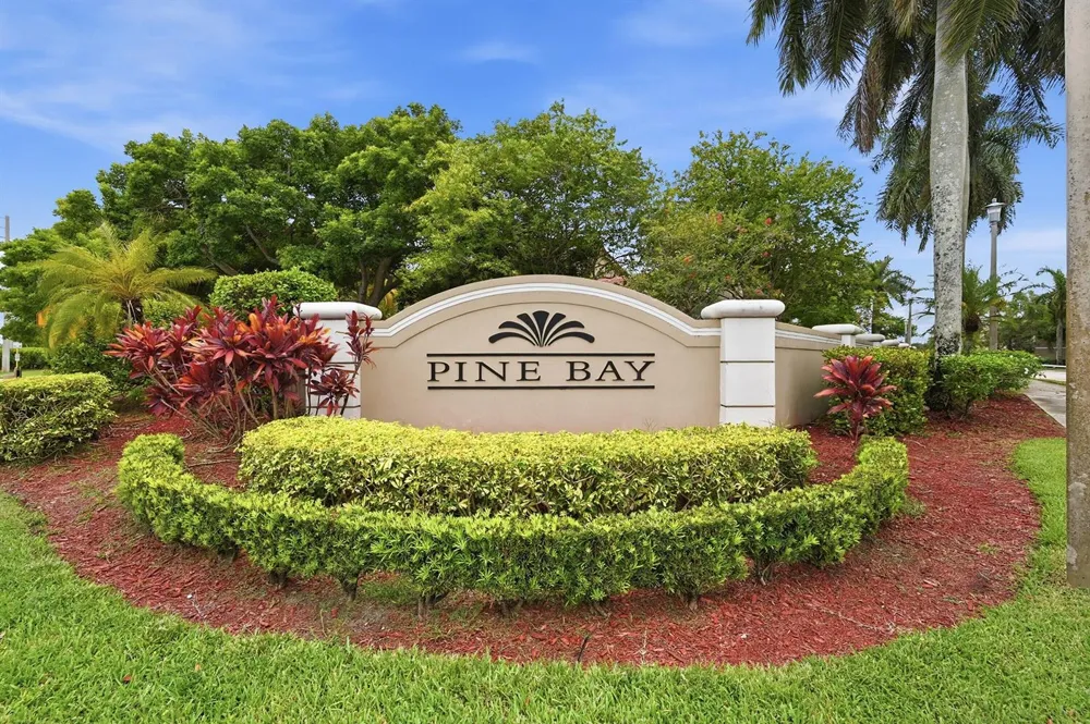 5477 NW 90th Terrace Sunrise, FL 33351