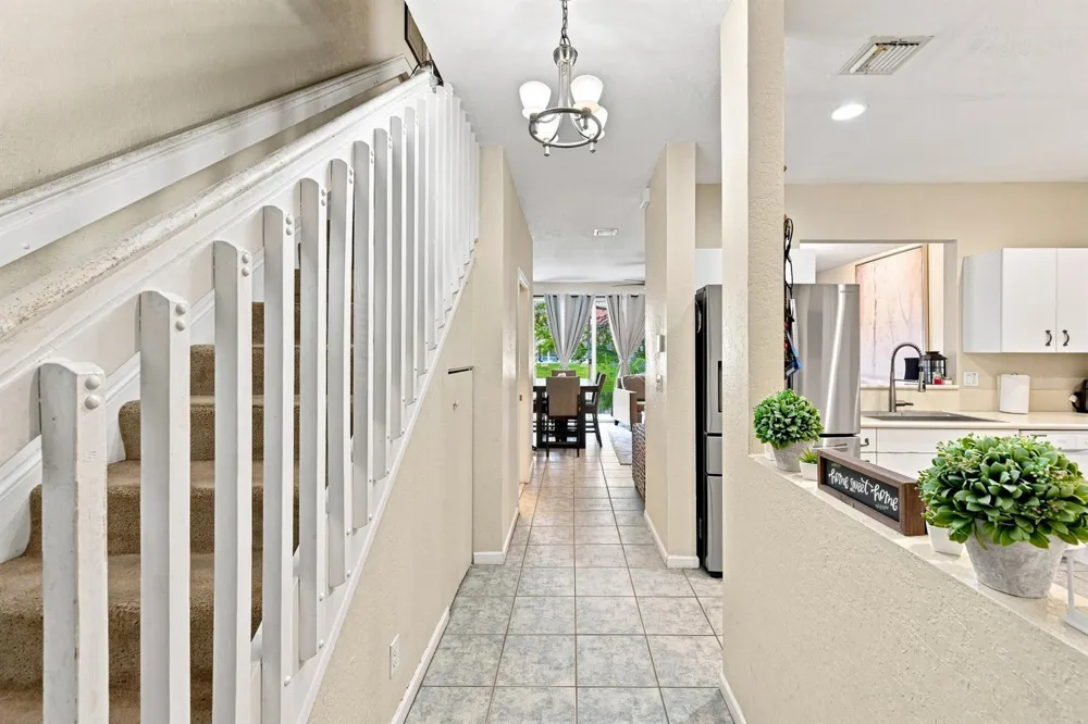 5477 NW 90th Terrace Sunrise, FL 33351