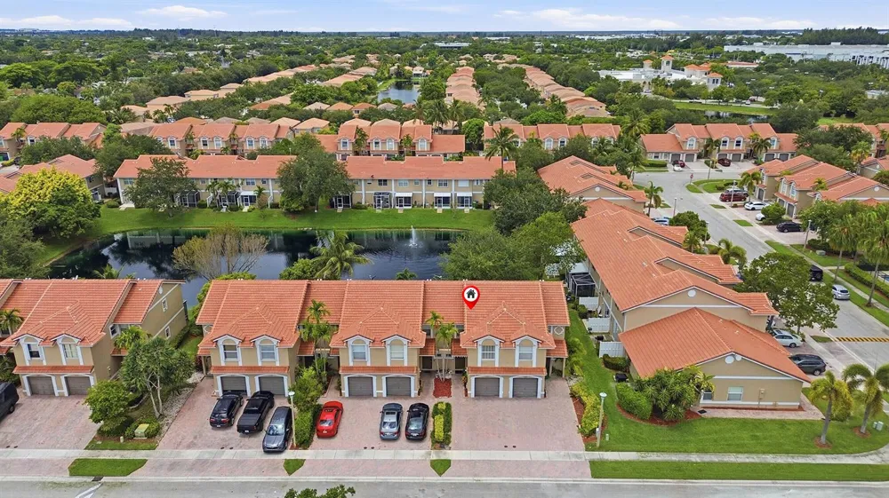 5477 NW 90th Terrace Sunrise, FL 33351