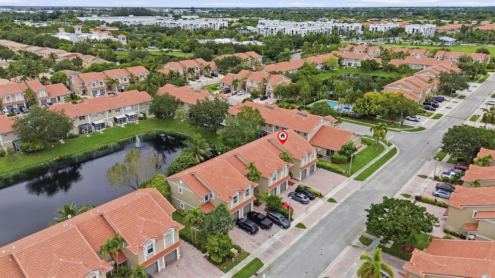 5477 NW 90th Terrace Sunrise, FL 33351