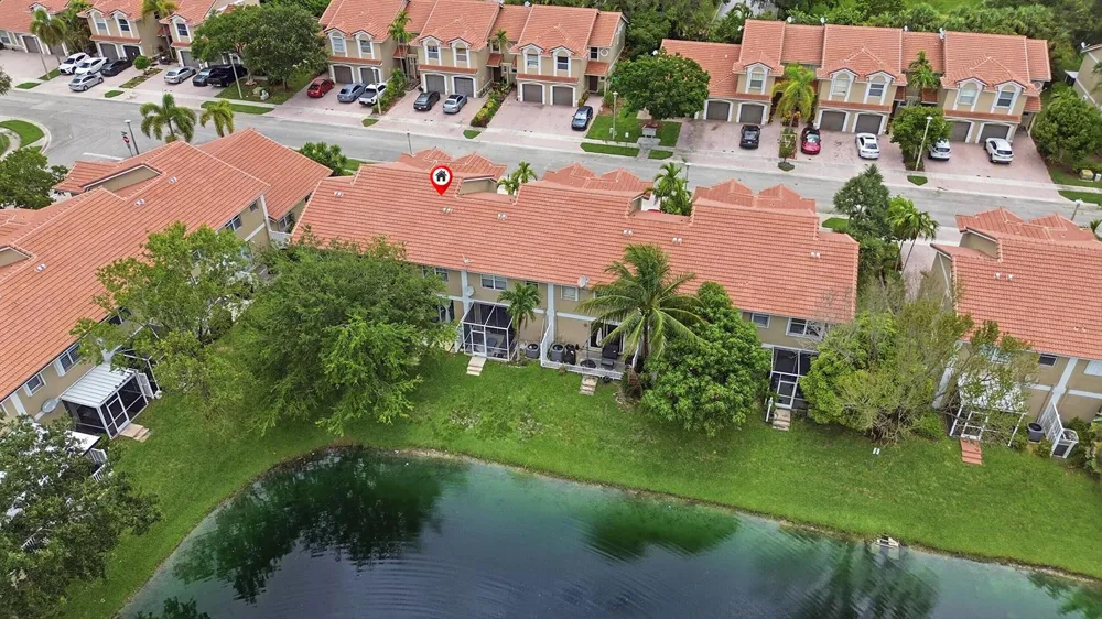 5477 NW 90th Terrace Sunrise, FL 33351