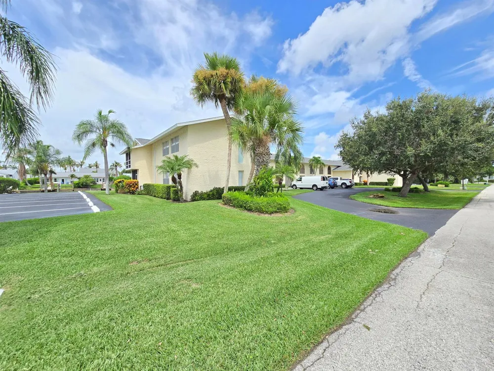 1935 Cobia Drive #103E Vero Beach, FL 32960