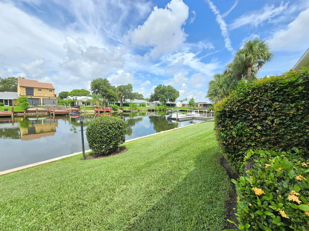 1935 Cobia Drive #103E Vero Beach, FL 32960