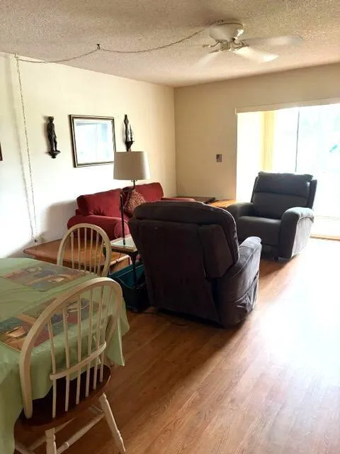 2566 S Garden Drive S #202 Lake Worth, FL 33461