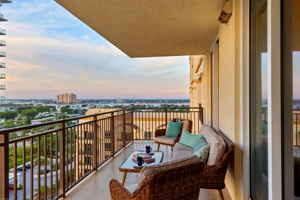3800 Ocean Drive #1450 Singer Island, FL 33404