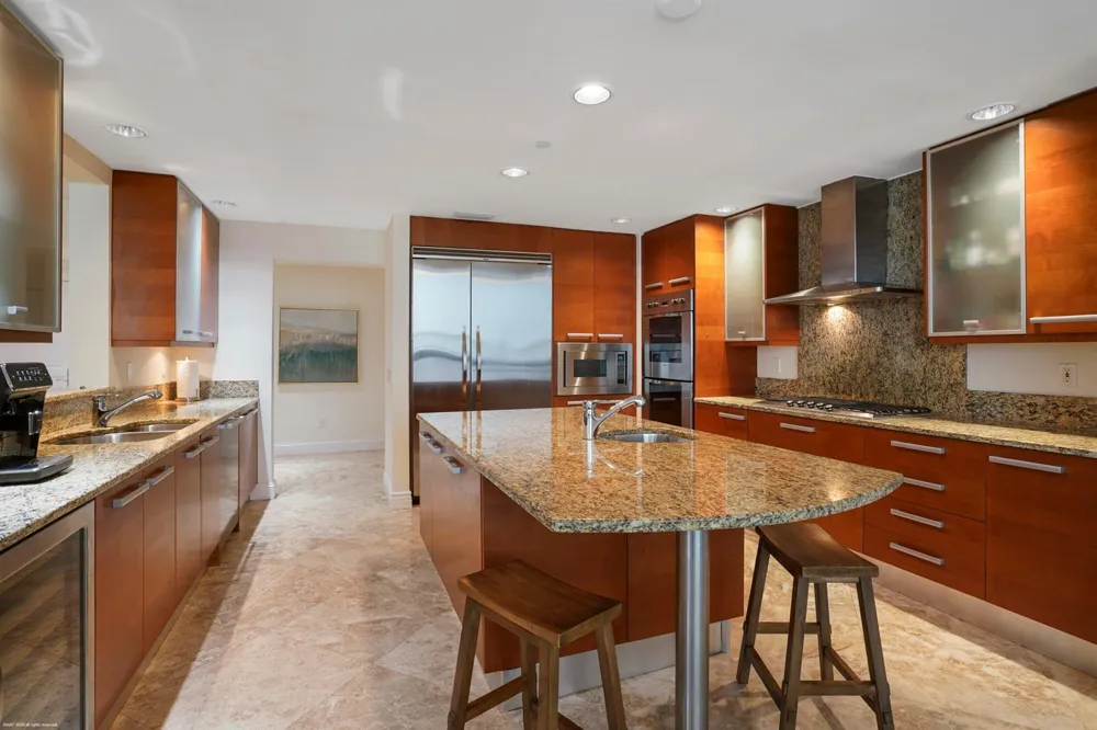 3800 Ocean Drive #1450 Singer Island, FL 33404