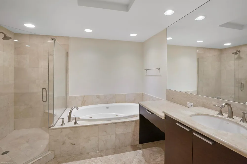 3800 Ocean Drive #1450 Singer Island, FL 33404