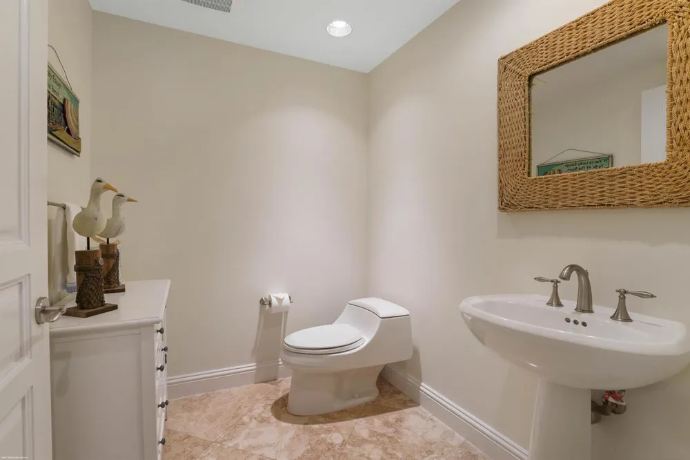 3800 Ocean Drive #1450 Singer Island, FL 33404