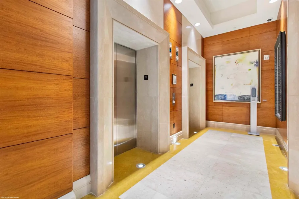 3800 Ocean Drive #1450 Singer Island, FL 33404