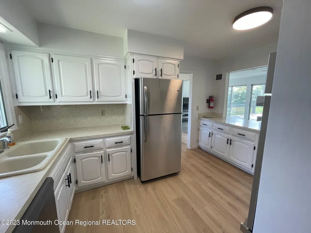 12 Greenbrier Road Oakhurst, NJ 07755