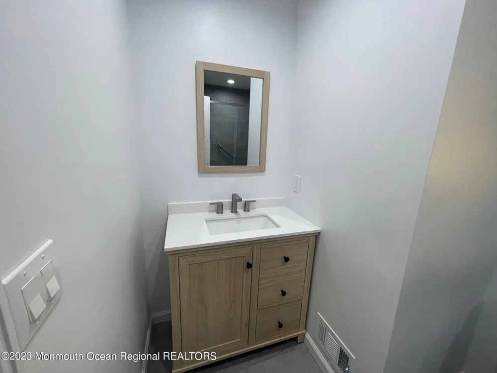 12 Greenbrier Road Oakhurst, NJ 07755