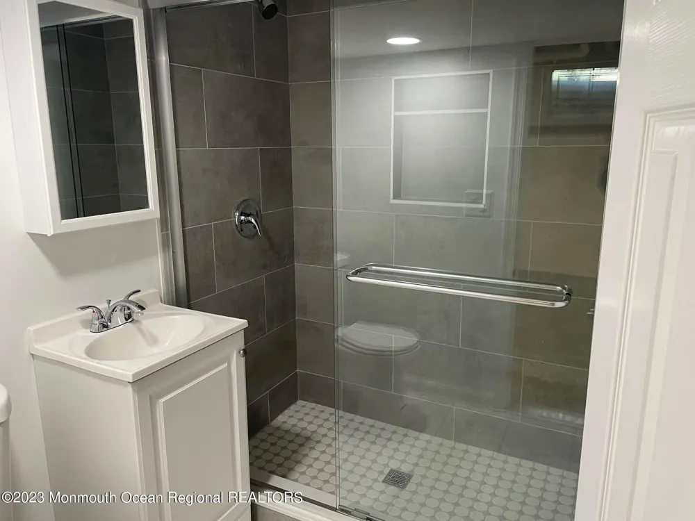 12 Greenbrier Road Oakhurst, NJ 07755