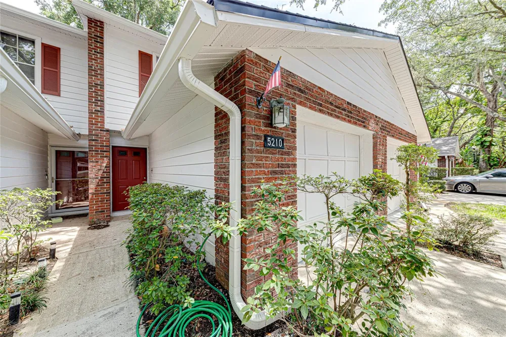 5210 LAZY OAKS DRIVE Winter Park, FL 32792