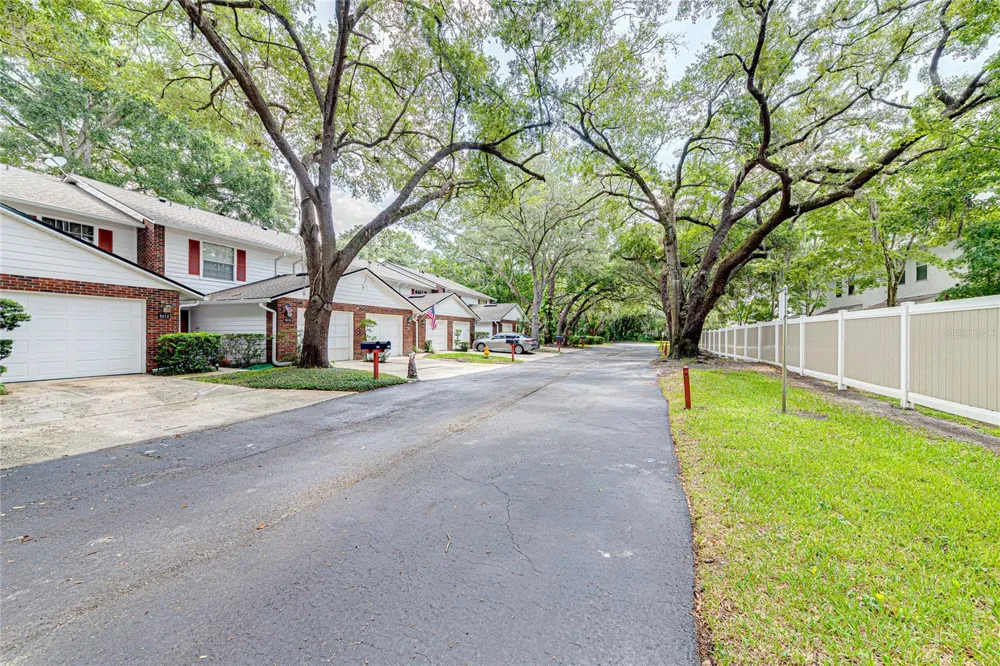 5210 LAZY OAKS DRIVE Winter Park, FL 32792