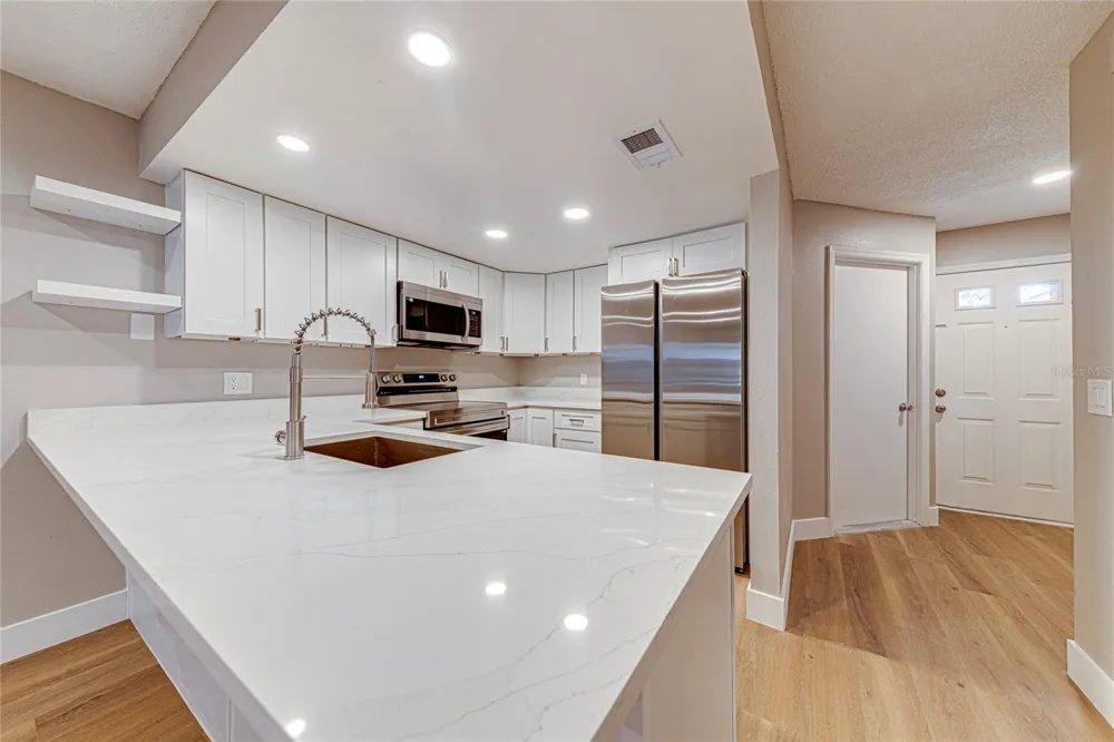 5210 LAZY OAKS DRIVE Winter Park, FL 32792