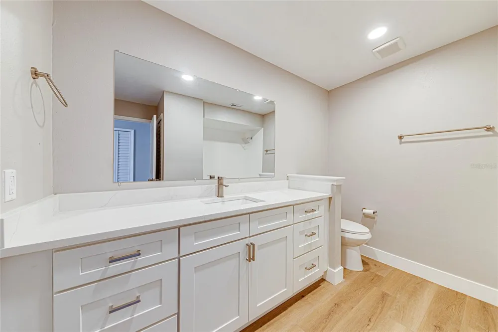 5210 LAZY OAKS DRIVE Winter Park, FL 32792