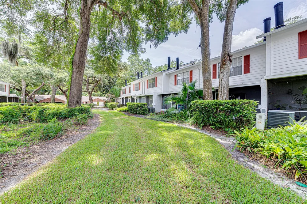 5210 LAZY OAKS DRIVE Winter Park, FL 32792