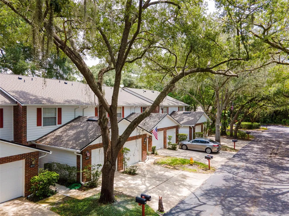 5210 LAZY OAKS DRIVE Winter Park, FL 32792