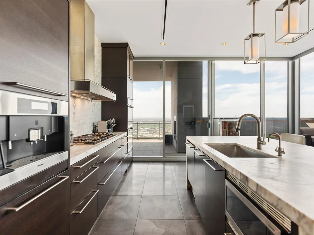 2900 Mckinnon Street #2802 Dallas, TX 75201