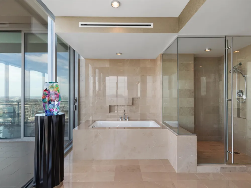 2900 Mckinnon Street #2802 Dallas, TX 75201