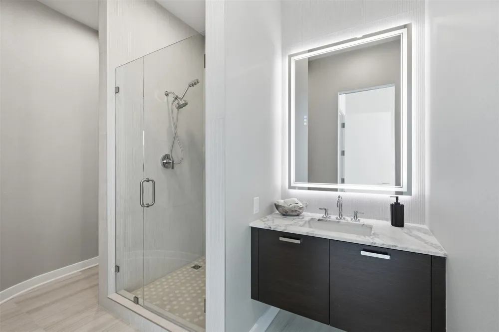 2900 Mckinnon Street #2802 Dallas, TX 75201