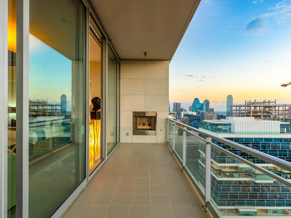 2900 Mckinnon Street #2802 Dallas, TX 75201