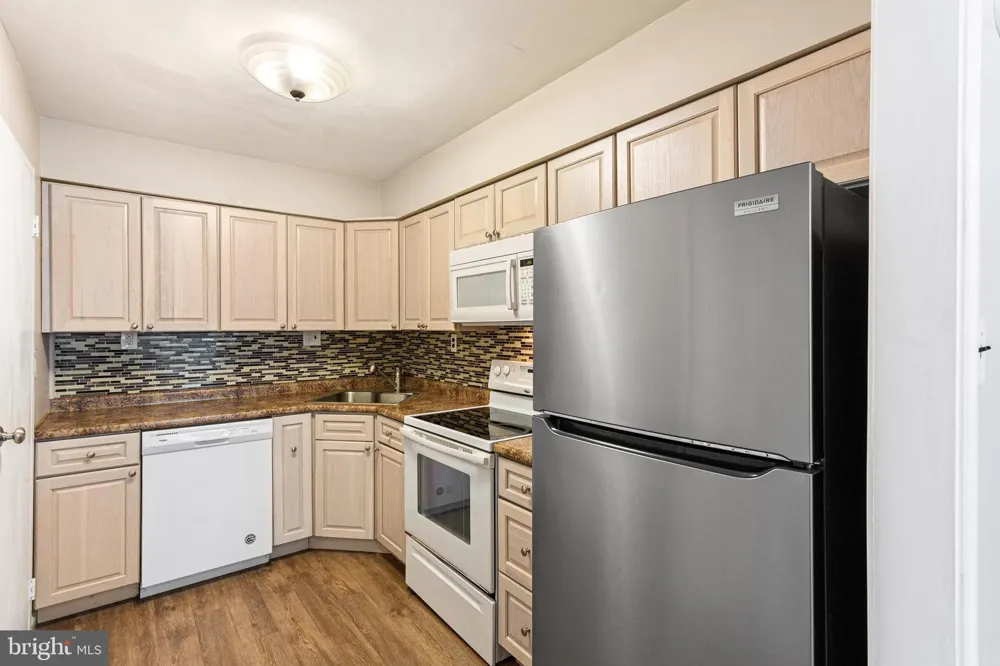3028 HARBOUR DRIVE Palmyra, NJ 08065