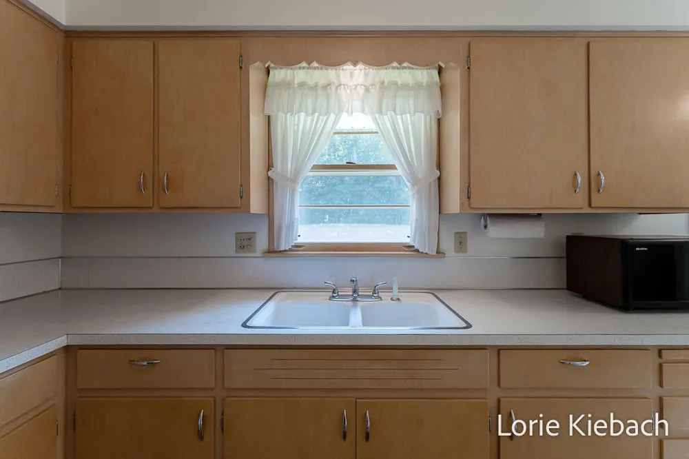 18452 168th Avenue Spring Lake, MI 49456