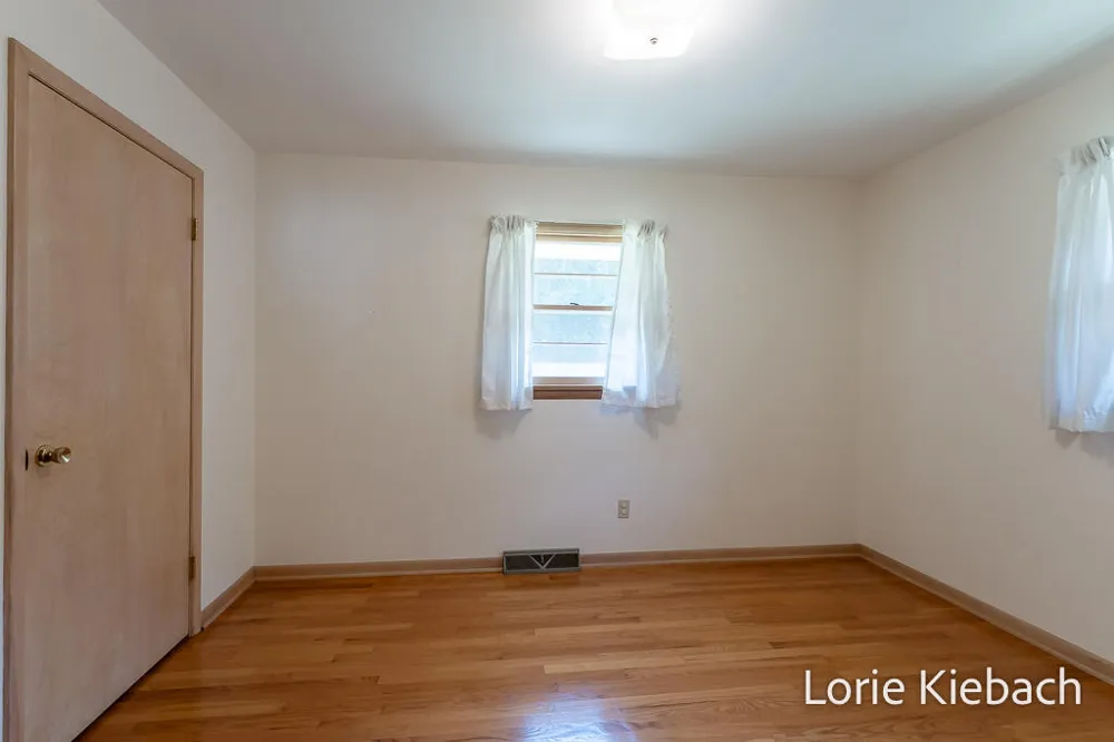 18452 168th Avenue Spring Lake, MI 49456