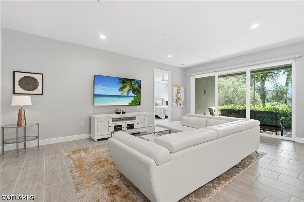Seychelles Drive #1003 Naples, FL 34112