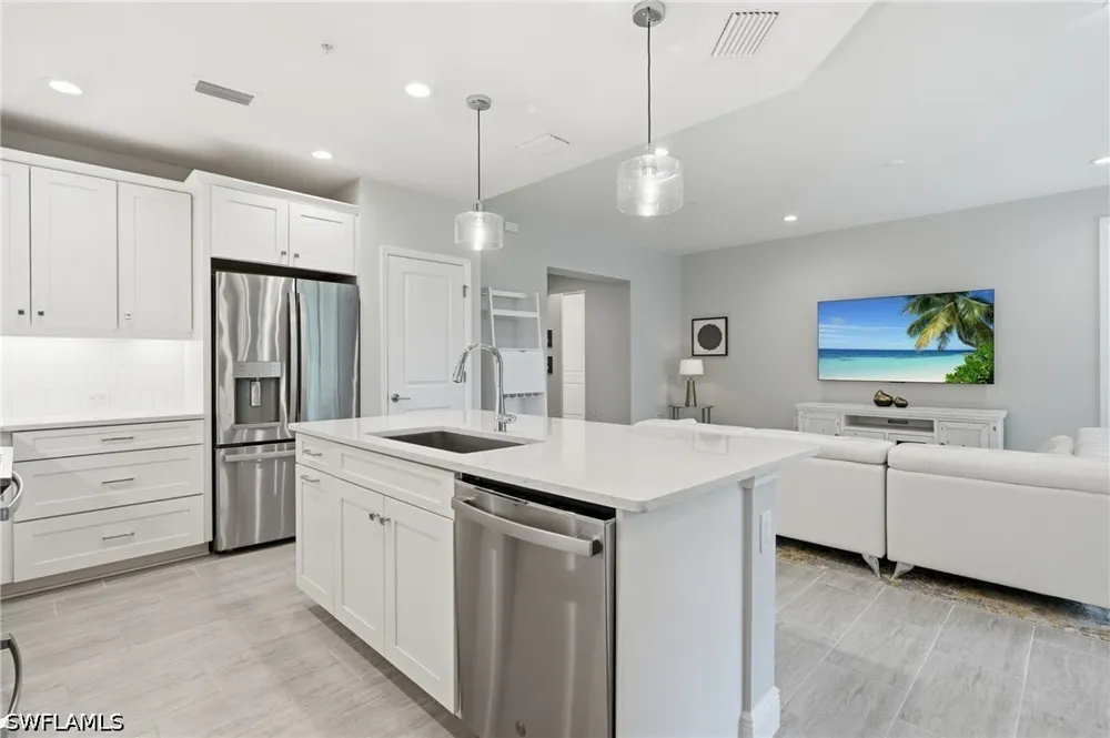 Seychelles Drive #1003 Naples, FL 34112