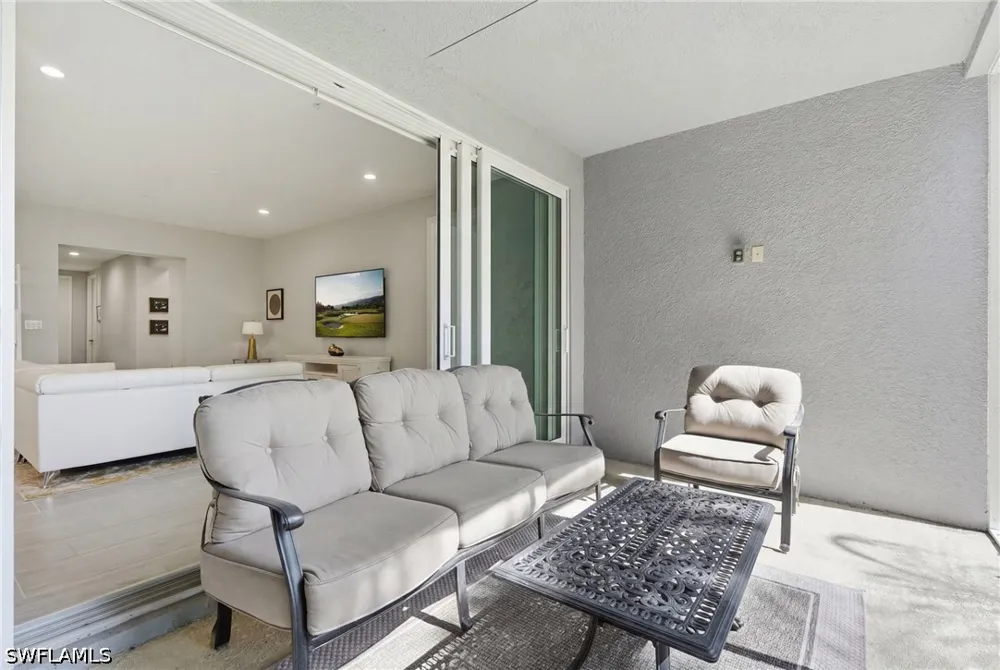 Seychelles Drive #1003 Naples, FL 34112