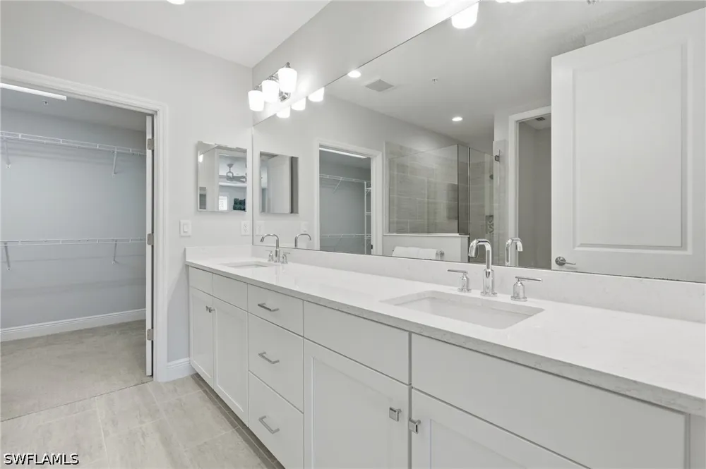 Seychelles Drive #1003 Naples, FL 34112