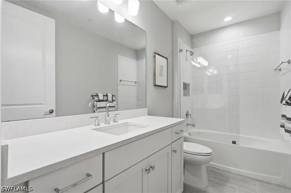 Seychelles Drive #1003 Naples, FL 34112