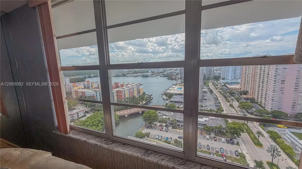 230 174th St #2412 Sunny Isles Beach, FL 33160