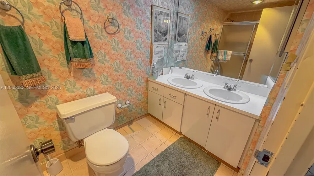 230 174th St #2412 Sunny Isles Beach, FL 33160